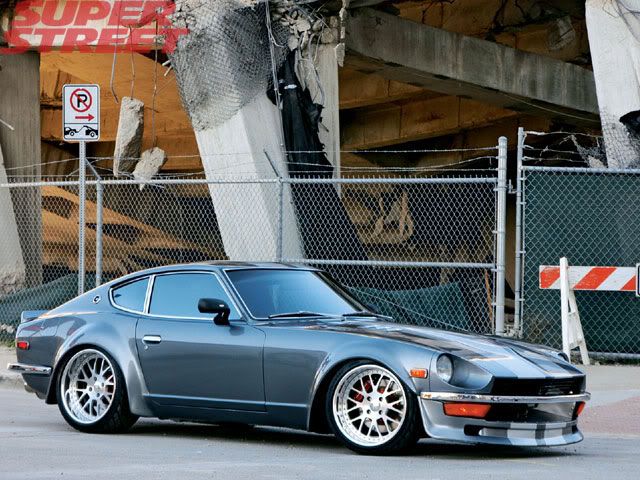 http://i465.photobucket.com/albums/rr15/Wonggerr/First%20purchased%20car/Awesome%20cars/Datsun240z.jpg