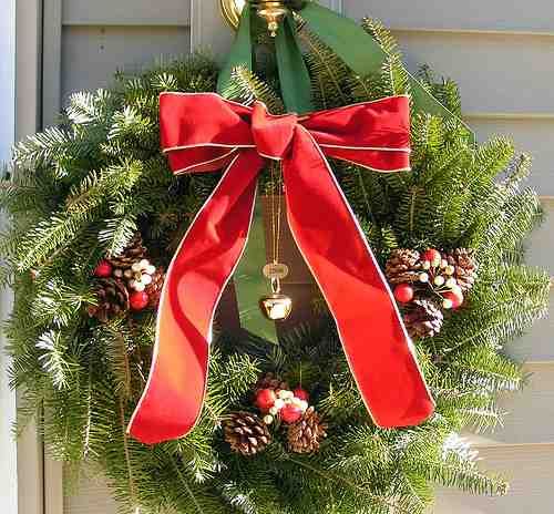 [Image: Christmas-Wreath-1.jpg]