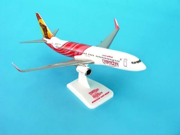 http://i465.photobucket.com/albums/rr20/up2dsky89/Hogan/AirIndiaB737-800.jpg
