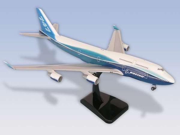 http://i465.photobucket.com/albums/rr20/up2dsky89/Hogan/BoeingB747-400.jpg