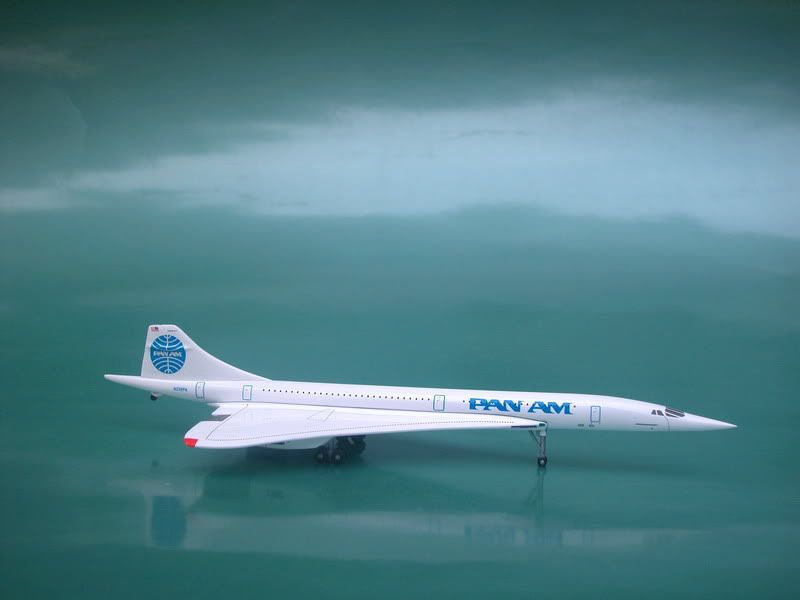 http://i465.photobucket.com/albums/rr20/up2dsky89/Phoenix/PanAmConcorde.jpg