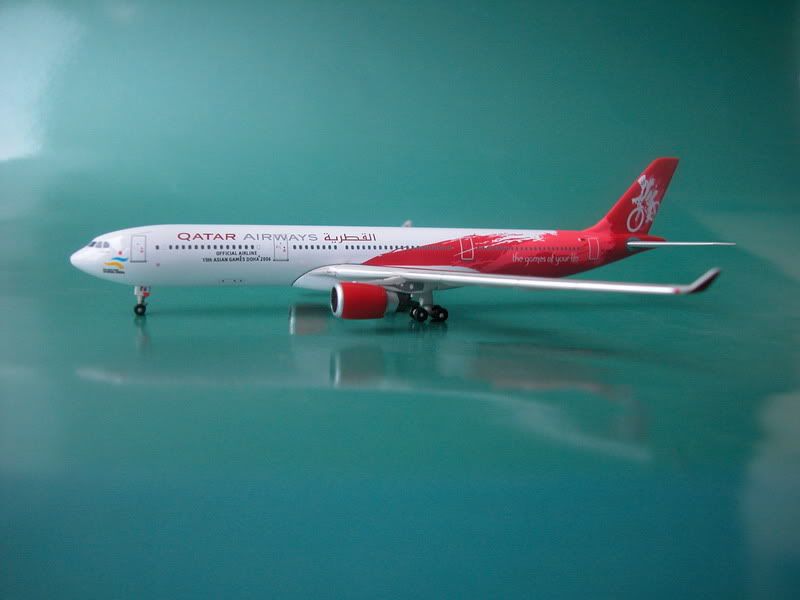 http://i465.photobucket.com/albums/rr20/up2dsky89/Phoenix/QatarRed.jpg